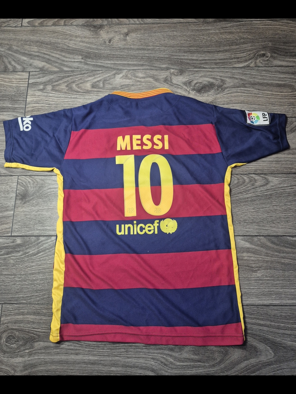 Nike Barcelona FC 2015/16 #10 Messi Home Soccer Shirt Jersey Youth Size 18  Rare
